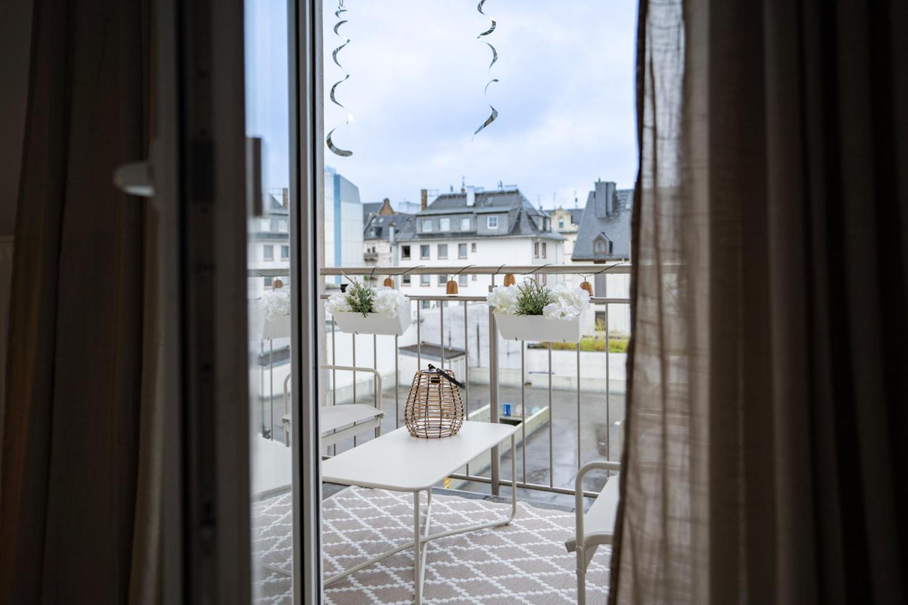 Luxus Designstudio - Zentral - Terrasse - 4 Personen Apartment Wiesbaden